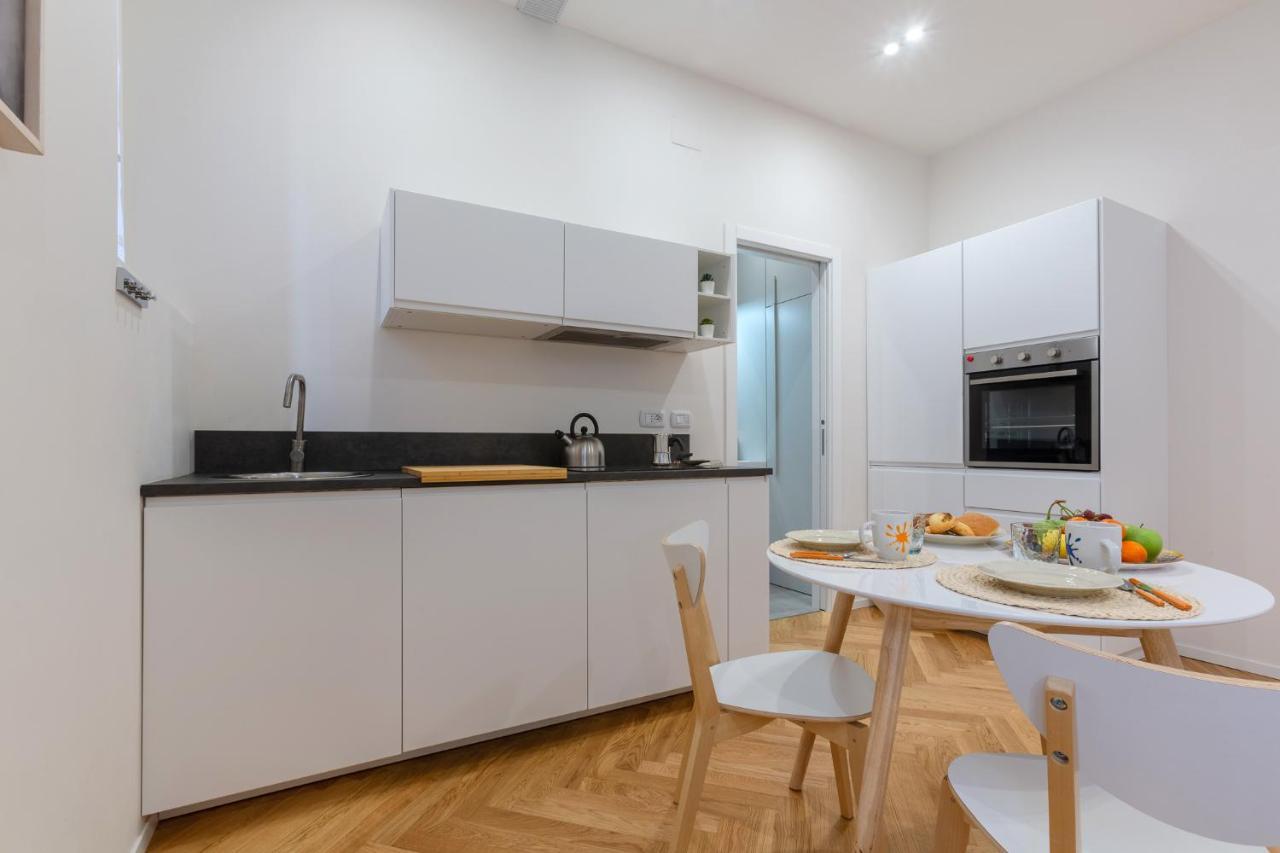 Bologna Piazza Del Nettuno Apartment Exterior photo